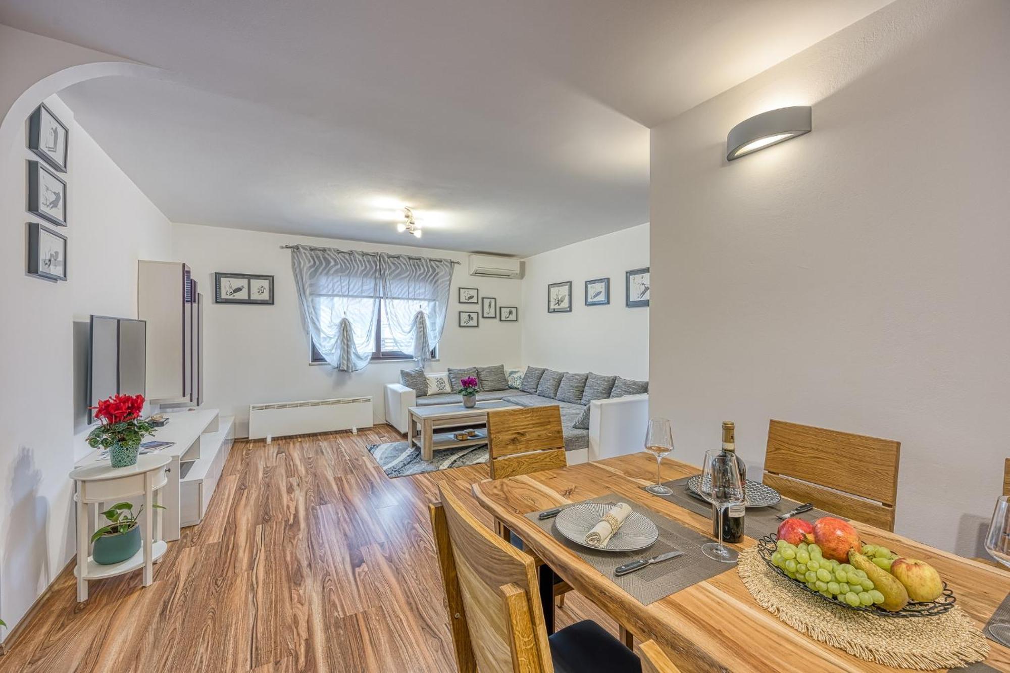 Apartments Suki 罗维尼 外观 照片